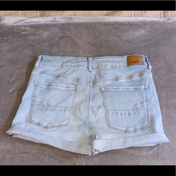 American Eagle Hi-Rise Short Shorts - Picture 2 of 6